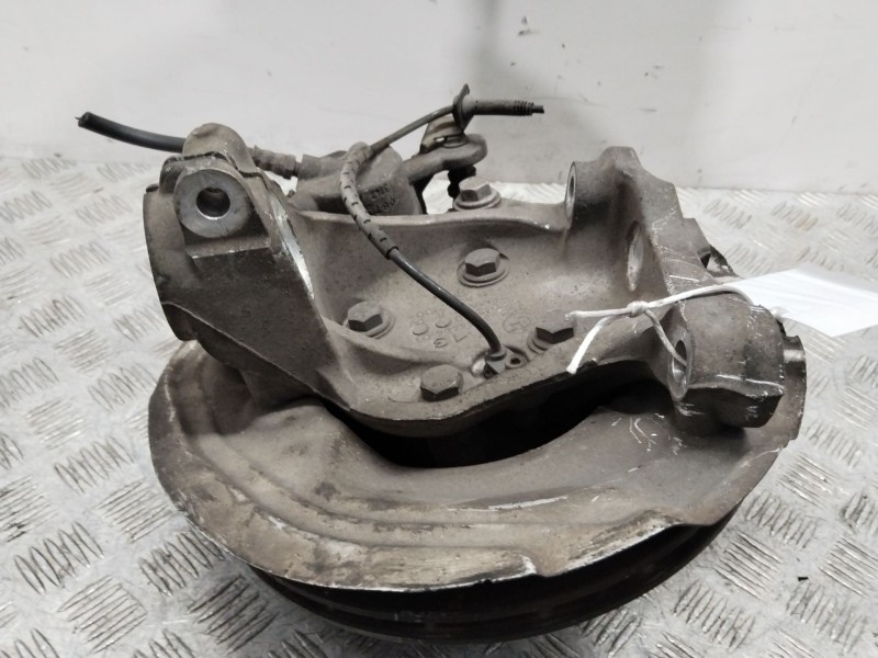 Recambio de mangueta delantera derecha para bmw 1 (e87) 118 d referencia OEM IAM 31216793924  