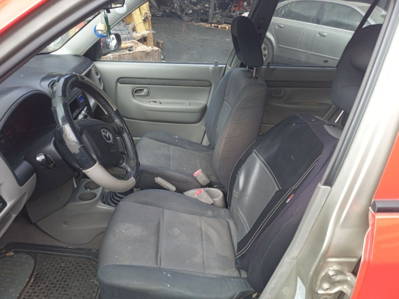 mazda demio (dw) del año 2003