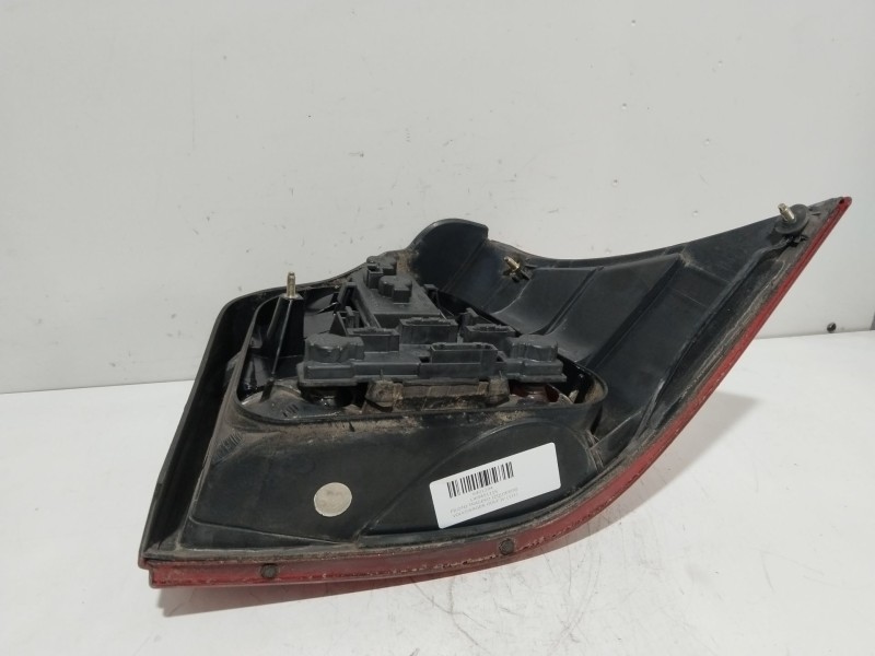 Recambio de piloto trasero izquierdo para volkswagen golf iv (1j1) 1.9 tdi referencia OEM IAM 1J6945111S  