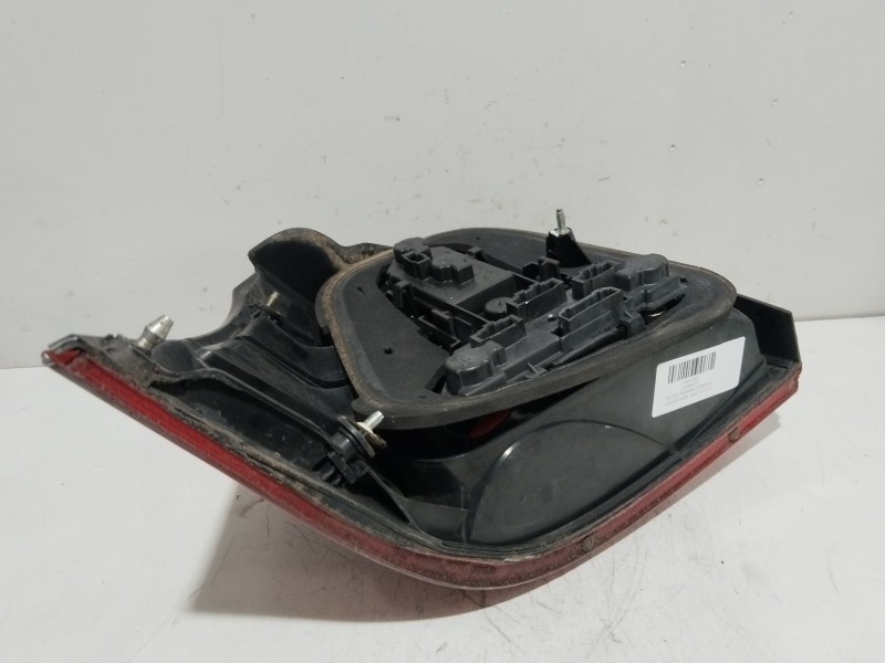 Recambio de piloto trasero derecho para volkswagen golf iv (1j1) 1.9 tdi referencia OEM IAM 1J6945257  