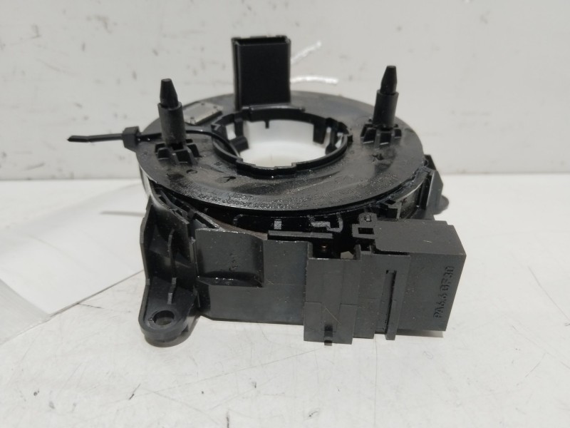 Recambio de anillo airbag para skoda rapid active referencia OEM IAM 6RA959653A  