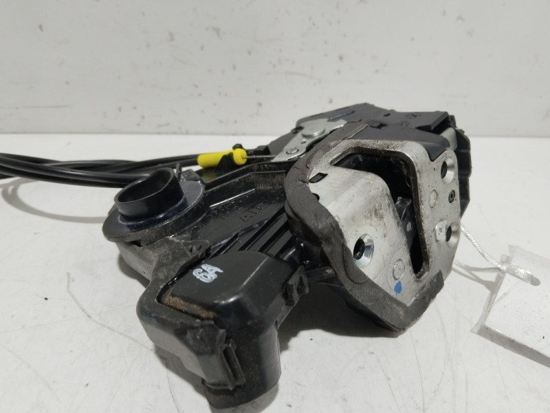 Recambio de cerradura puerta delantera izquierda para toyota auris (_e18_) 1.8 hybrid (zwe186_) referencia OEM IAM 6904002210  