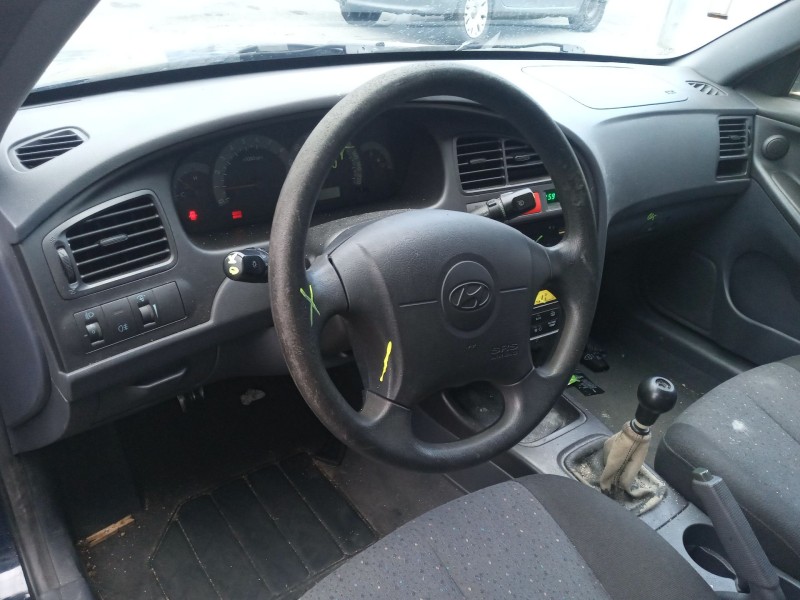 hyundai elantra iii sedán (xd) del año 2001