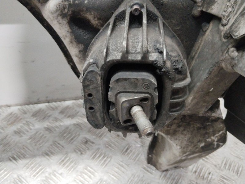 Recambio de puente delantero para bmw 3 touring (e91) 320 d referencia OEM IAM 31116785639  