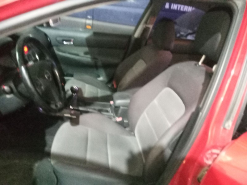 mazda 6 sedán (gg) del año 2004