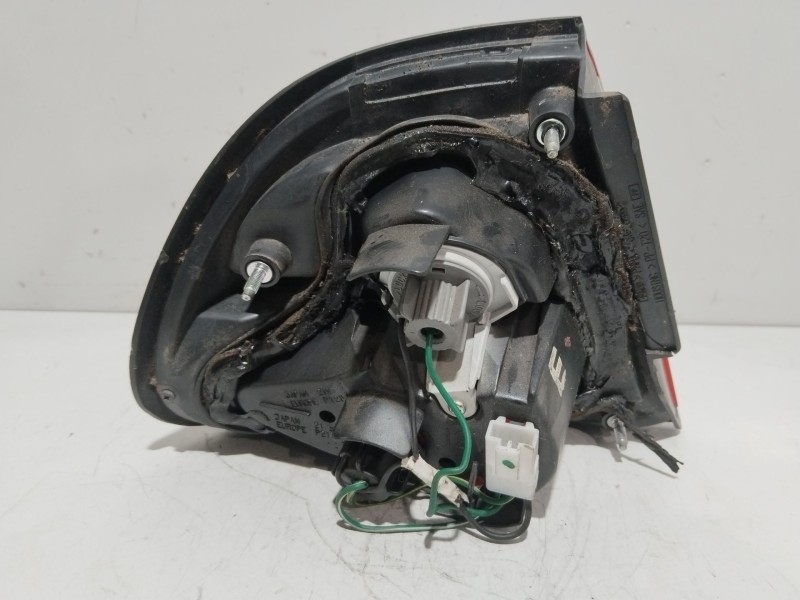 Recambio de piloto trasero derecho para nissan almera i (n15) 1.6 referencia OEM IAM 7434  