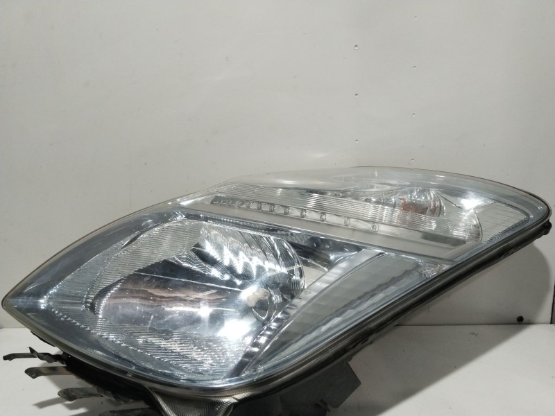 Recambio de faro izquierdo para toyota prius liftback (_w2_) 1.5 hybrid (nhw20_) referencia OEM IAM 8117047090  