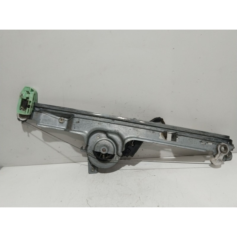 Recambio de elevalunas delantero izquierdo para renault grand scénic ii (jm0/1_) 1.9 dci (jm14) referencia OEM IAM 8201010937  