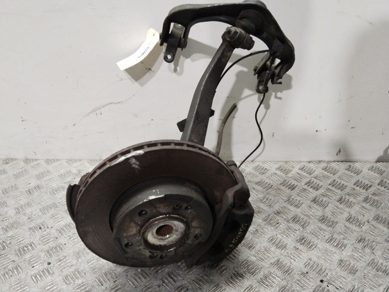 Recambio de mangueta delantera derecha para ssangyong rodius i 2.7 xdi referencia OEM IAM 4121021100  