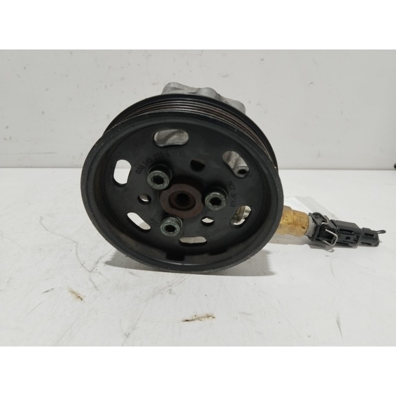 Recambio de bomba direccion para volkswagen golf iv (1j1) 1.6 fsi referencia OEM IAM 038145255A  