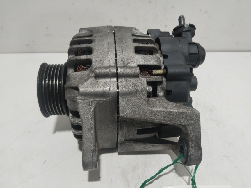 Recambio de alternador para nissan almera tino (v10) 1.8 referencia OEM IAM 2655221  