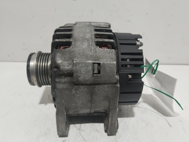 Recambio de alternador para audi a4 b6 avant (8e5) 1.9 tdi referencia OEM IAM 028903029R  