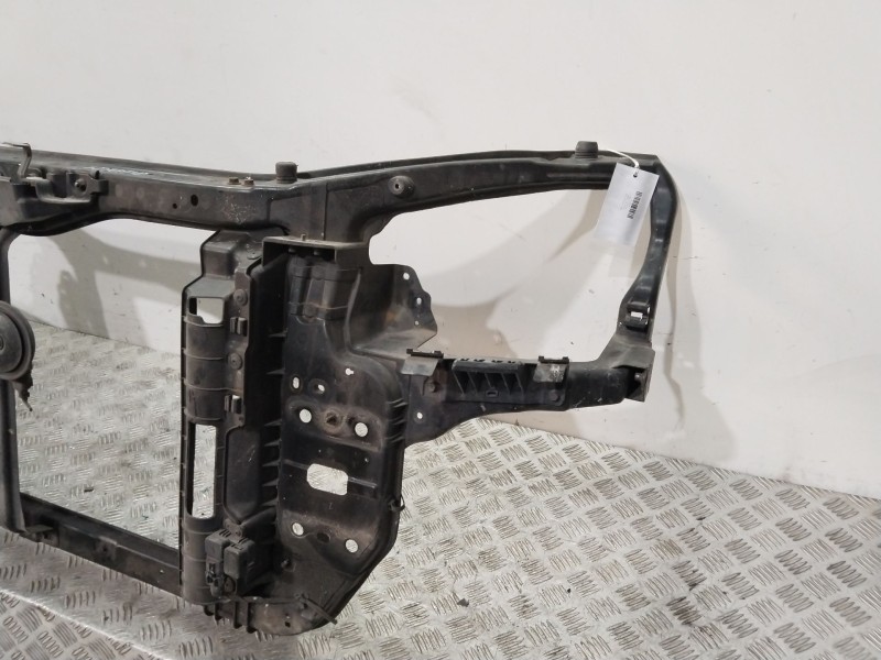 Recambio de panel frontal para kia carens (un) active referencia OEM IAM 641101D000  