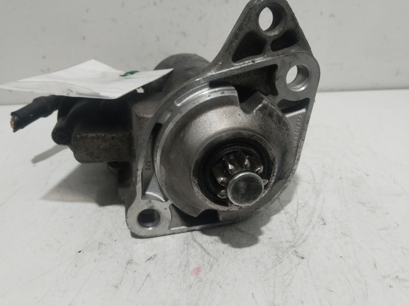 Recambio de motor arranque para volkswagen golf iv (1j1) 1.6 referencia OEM IAM 020911023F  