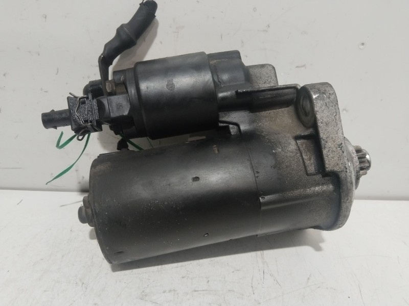 Recambio de motor arranque para volkswagen golf iv (1j1) 1.6 referencia OEM IAM 020911023F  