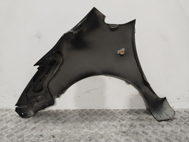 Recambio de aleta delantera derecha para toyota prius liftback (_w2_) 1.5 hybrid (nhw20_) referencia OEM IAM   