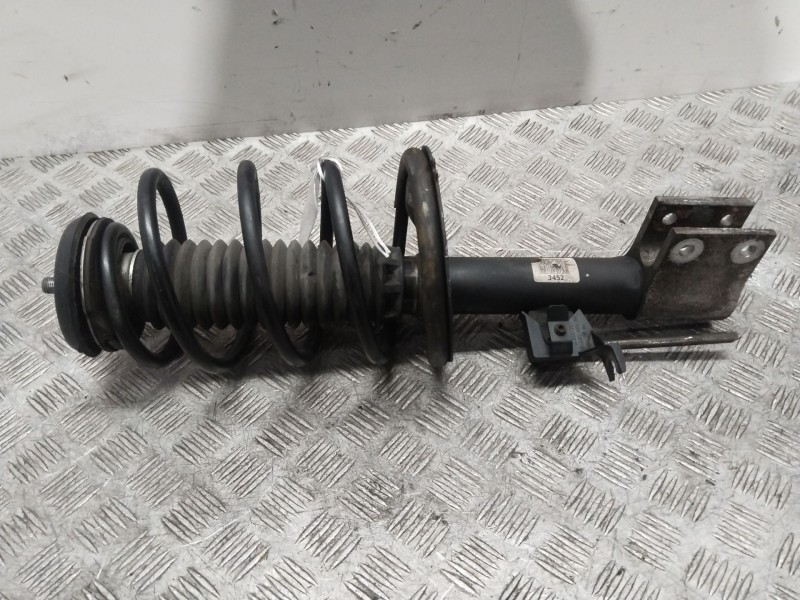 Recambio de amortiguador delantero derecho para peugeot 308 sw sport referencia OEM IAM   