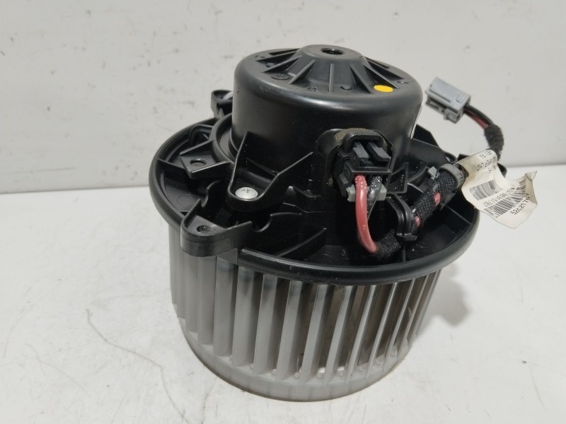 Recambio de motor calefaccion para opel insignia a (g09) 1.8 (68) referencia OEM IAM   