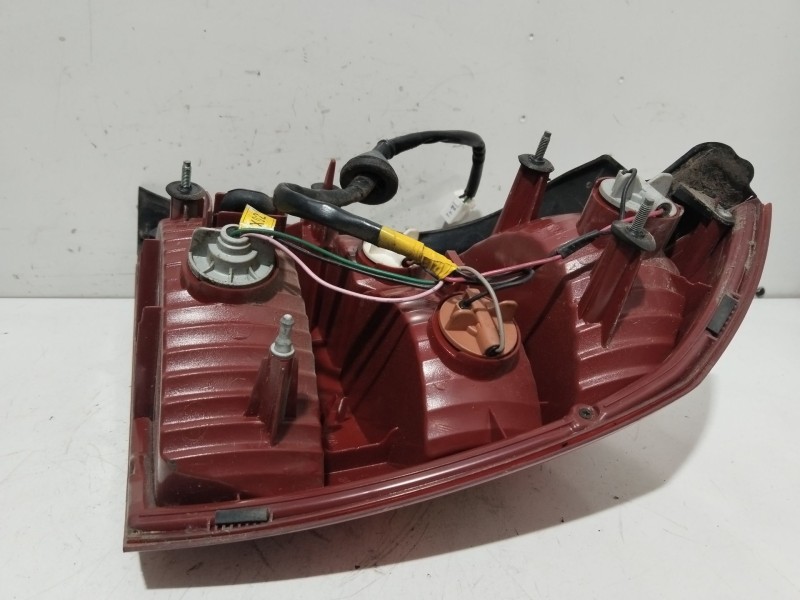 Recambio de piloto trasero izquierdo para hyundai elantra iii sedán (xd) 1.6 referencia OEM IAM 92401200   Recambio de piloto trasero izquierdo para hyundai elantra iii sedán (xd) 1.6 referencia OEM IAM 92401200