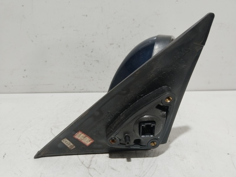 Recambio de retrovisor derecho para hyundai elantra iii sedán (xd) 1.6 referencia OEM IAM 87606A  