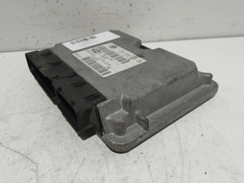 Recambio de centralita motor uce para skoda fabia i (6y2) 1.4 16v referencia OEM IAM 036906034GN  