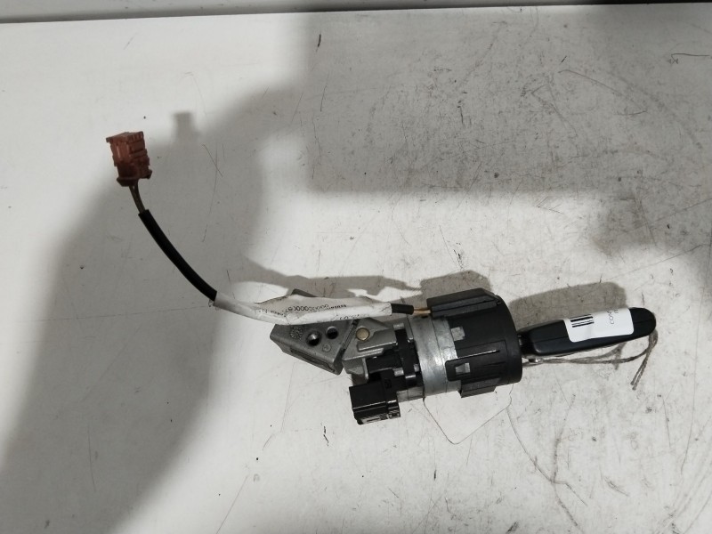 Recambio de conmutador de arranque para peugeot 307 cc (s2) básico referencia OEM IAM 38353100  