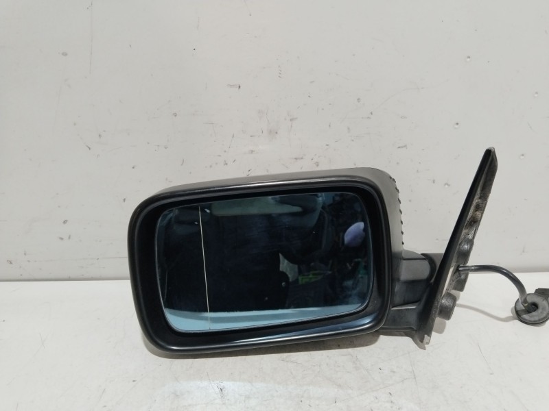 Recambio de retrovisor izquierdo para bmw serie 3 berlina (e36) 318is referencia OEM IAM 8130371 ELECTRICO AZUL