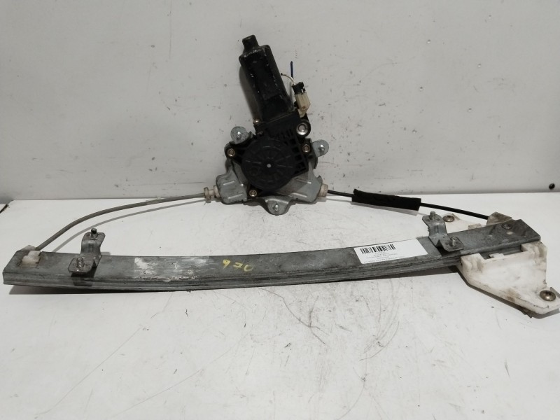 Recambio de elevalunas delantero derecho para hyundai lantra familiar (rd) 2.0 gls referencia OEM IAM 8240429012 ELECTRICO 