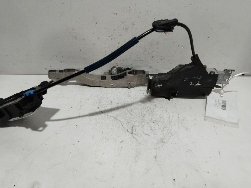 Recambio de cerradura puerta trasera izquierda para citroën c4 berlina cool referencia OEM IAM 96867338  