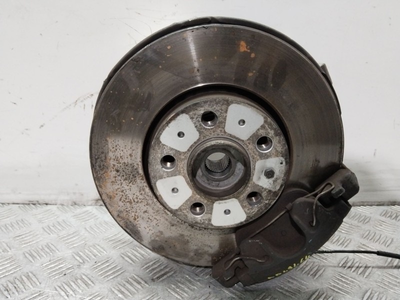 Recambio de mangueta delantera derecha para volvo s60 berlina 2.4 (125kw) referencia OEM IAM 8663289   Recambio de mangueta delantera derecha para volvo s60 berlina 2.4 (125kw) referencia OEM IAM 8663289