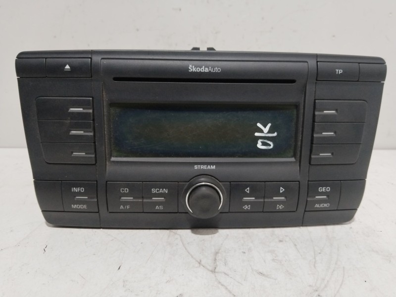Recambio de sistema audio / radio cd para skoda octavia berlina (1z3) elegance referencia OEM IAM 1Z0035161A  