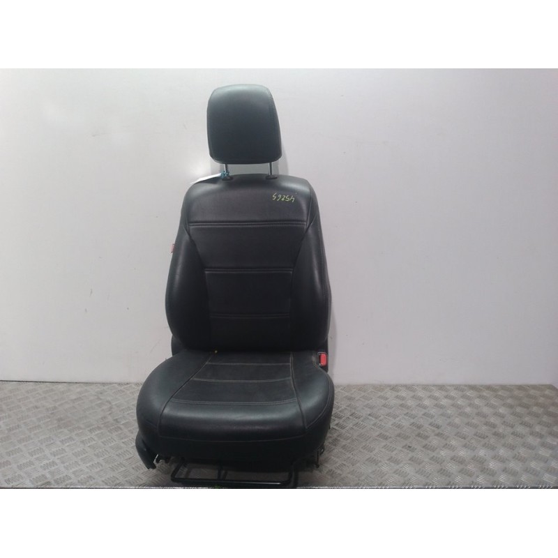 Recambio de asiento delantero derecho para toyota prius (nhw30) advance referencia OEM IAM   