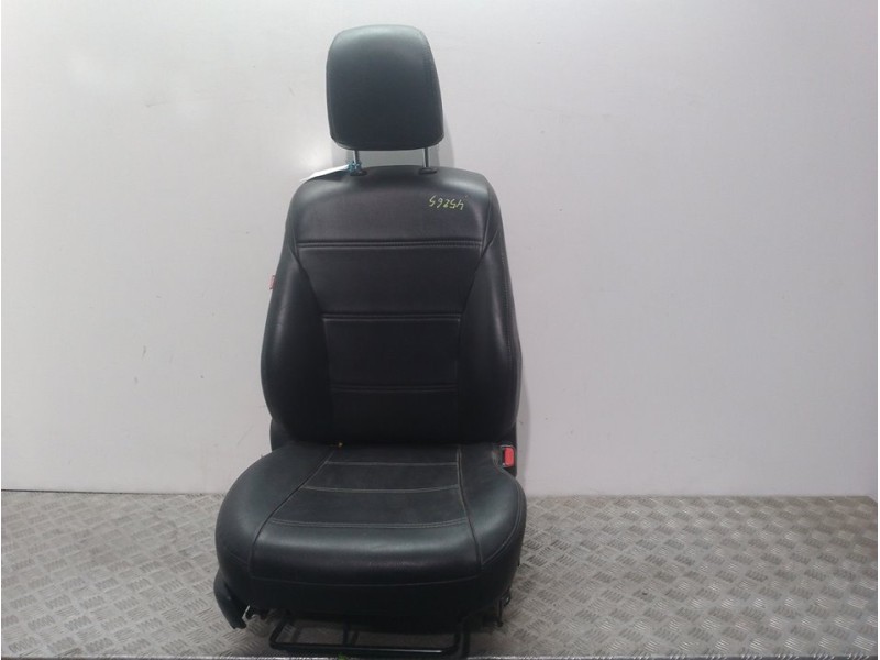 Recambio de asiento delantero derecho para toyota prius (nhw30) advance referencia OEM IAM   