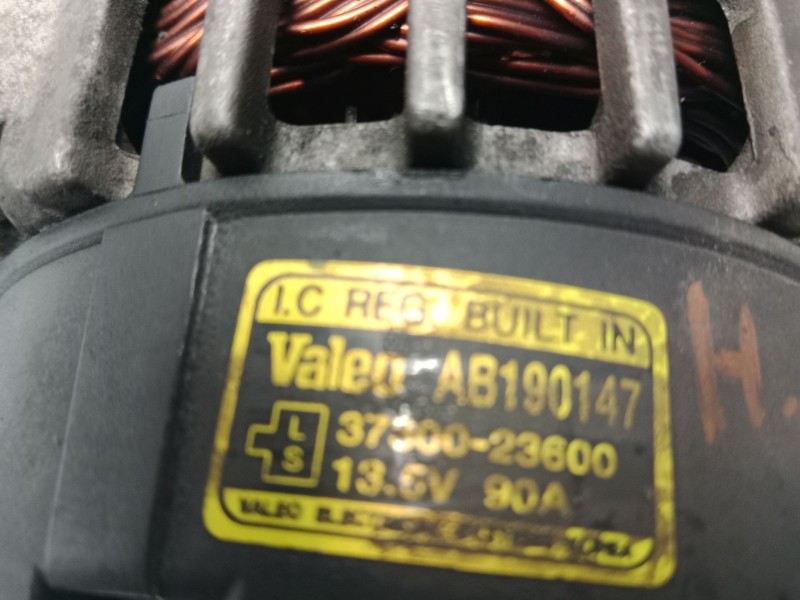 Recambio de alternador para hyundai elantra iii sedán (xd) 1.6 referencia OEM IAM 3730023600  