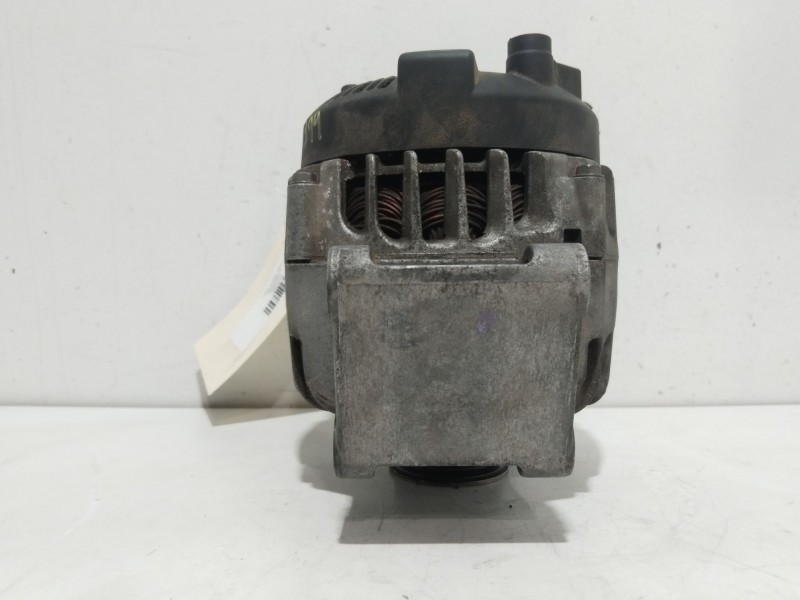Recambio de alternador para ford fiesta (cb1) ghia referencia OEM IAM 2543426A  
