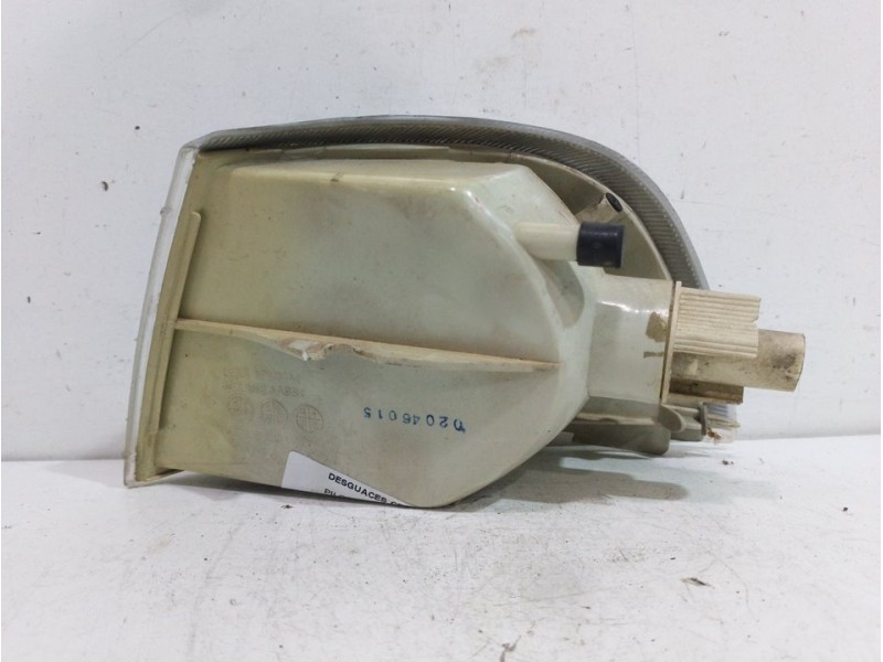 Recambio de piloto delantero derecho para volvo v40 familiar 1.9 d referencia OEM IAM   