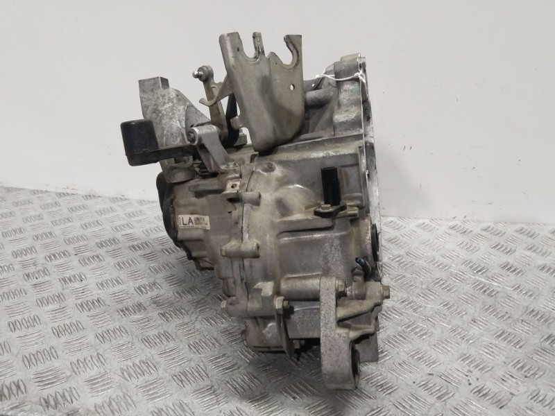 Recambio de caja cambios para mazda 3 sedán (bk) 1.6 (bk12) referencia OEM IAM FC120  7TH0705065