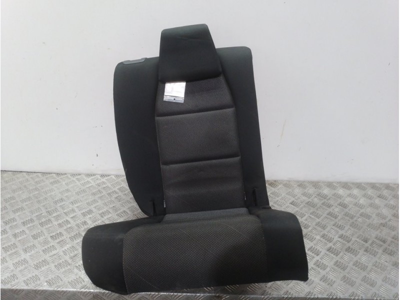 Recambio de asiento trasero derecho para peugeot 207 sw sport referencia OEM IAM   