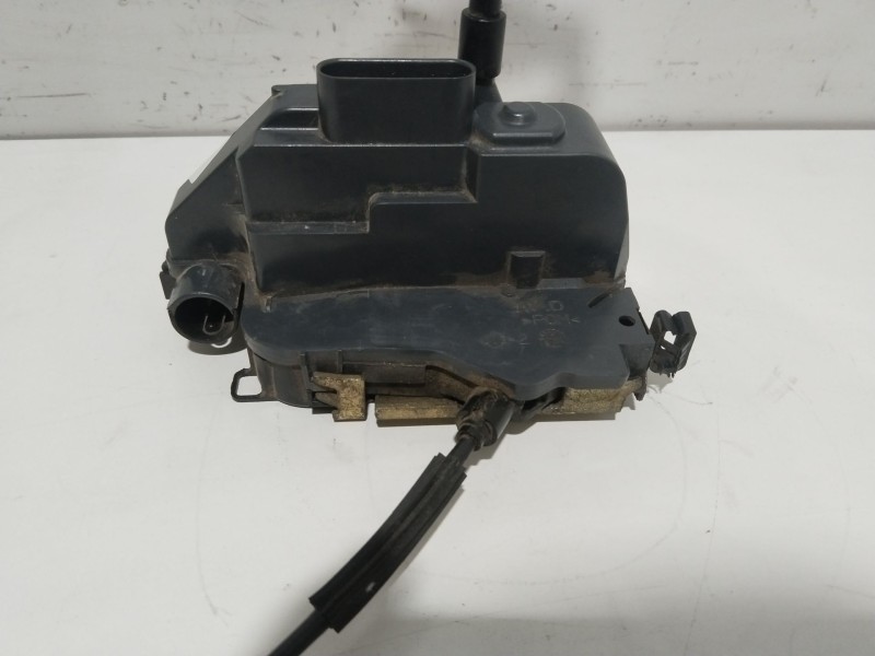 Recambio de cerradura puerta delantera derecha para peugeot 307 break / sw (s1) sw pack referencia OEM IAM 52229780  