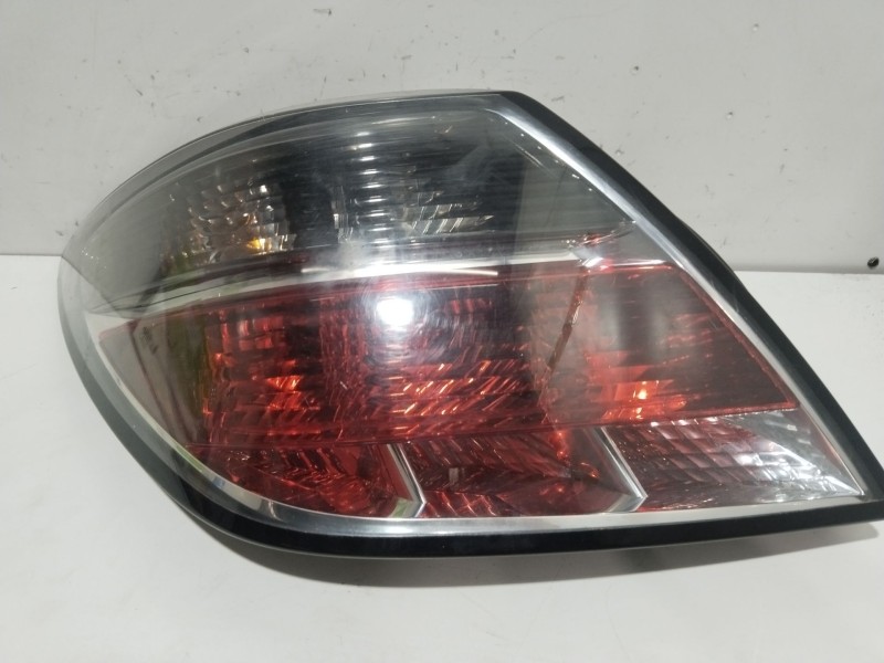 Recambio de piloto trasero izquierdo para opel astra h (a04) 1.7 cdti (l48) referencia OEM IAM 93190790  