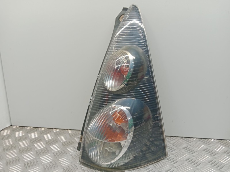 Recambio de piloto trasero derecho para citroën c1 (pm_, pn_) 1.4 hdi referencia OEM IAM 6351X8   Recambio de piloto trasero derecho para citroën c1 (pm_, pn_) 1.4 hdi referencia OEM IAM 6351X8