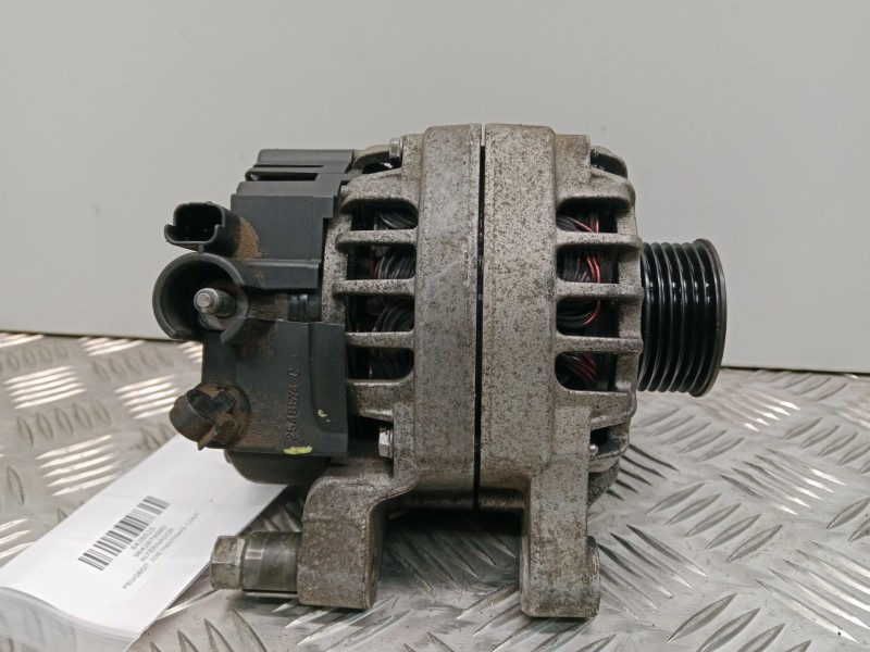 Recambio de alternador para peugeot 206 hatchback (2a/c) 1.4 i referencia OEM IAM 9642879980  