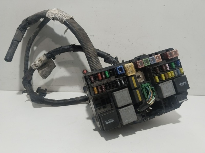 Recambio de caja reles / fusibles para ford mondeo iii (b5y) 2.0 tdci referencia OEM IAM 1S7T14A481AA  