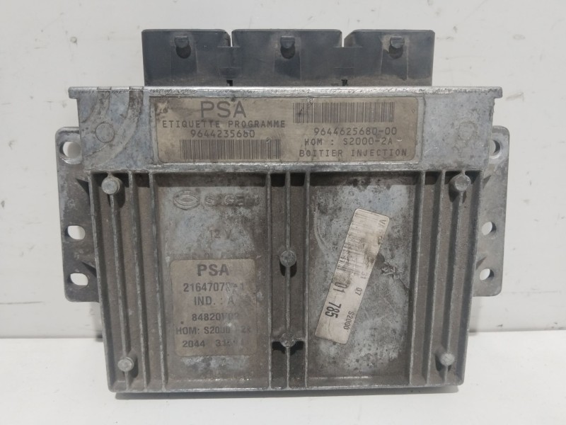 Recambio de centralita motor uce para fiat scudo (222) 2.0 jtd basis kasten referencia OEM IAM 9644235680 S2000 9644625680