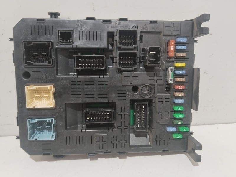 Recambio de caja reles / fusibles para peugeot 308 i (4a_, 4c_) 1.4 16v referencia OEM IAM 281164872  