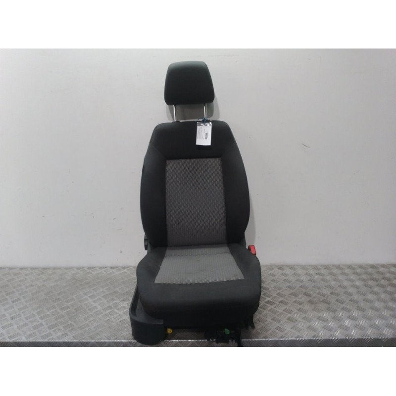 Recambio de asiento delantero derecho para volkswagen polo (6r1) advance referencia OEM IAM   