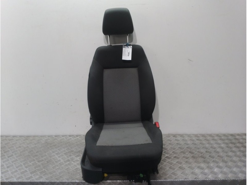 Recambio de asiento delantero derecho para volkswagen polo (6r1) advance referencia OEM IAM   