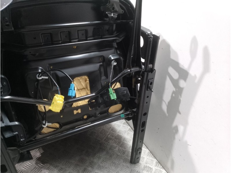 Recambio de asiento delantero derecho para volkswagen polo (6r1) advance referencia OEM IAM   