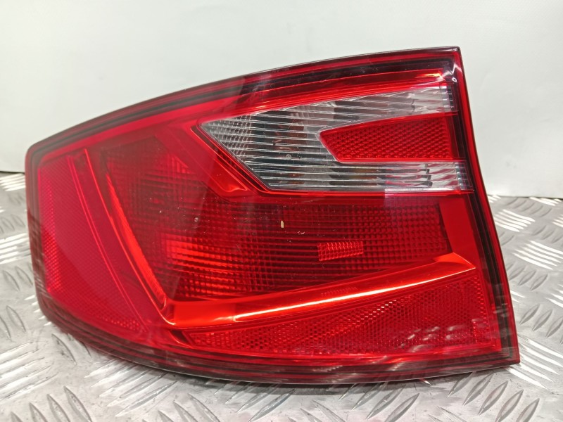 Recambio de piloto trasero izquierdo para seat toledo iv (kg3) 1.6 tdi referencia OEM IAM 6JH945095E  