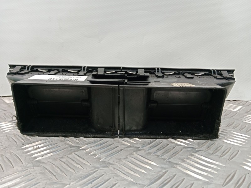 Recambio de rejilla aireadora para seat toledo iv (kg3) 1.6 tdi referencia OEM IAM 5JA820951B  